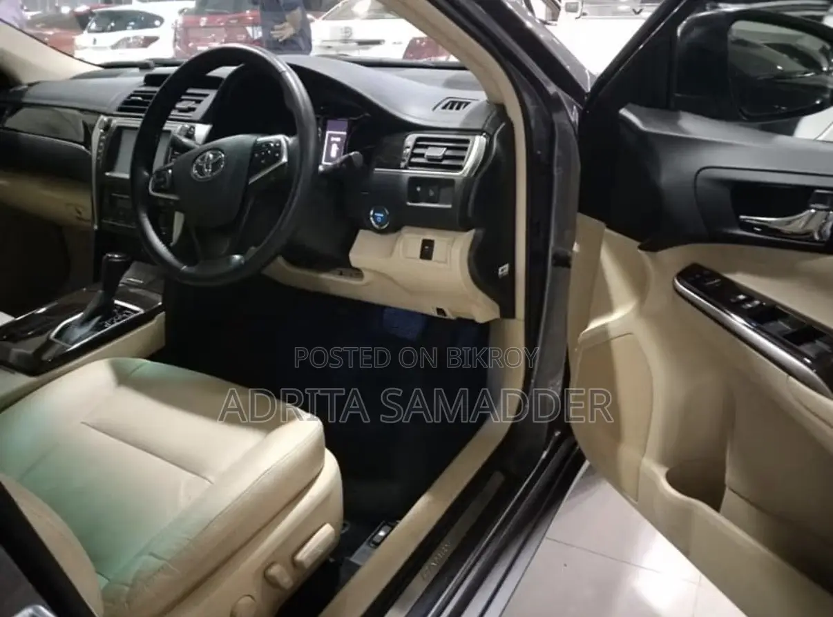 Toyota Camry 2016 Beige