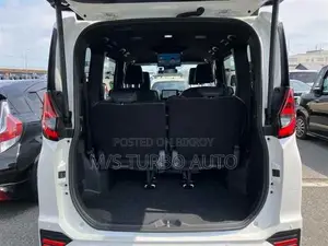Toyota Noah 2024 Pearl