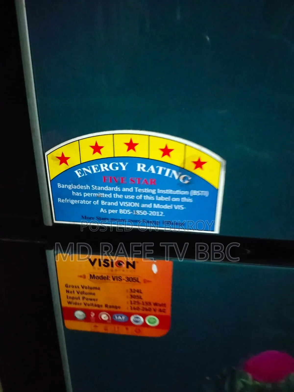 Vision Company Refrigerator, very good, looks fresh