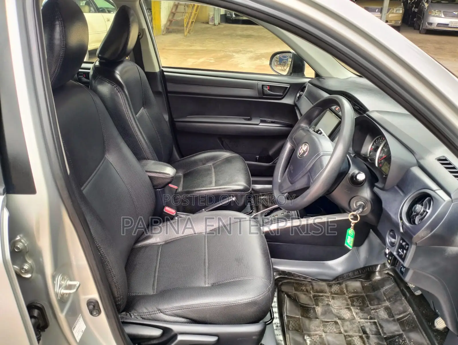 Toyota Corolla Fielder 2016 Silver