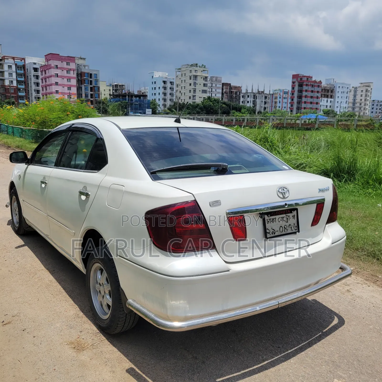 টয়োটা প্রিমিও ২০০৪ পার্ল