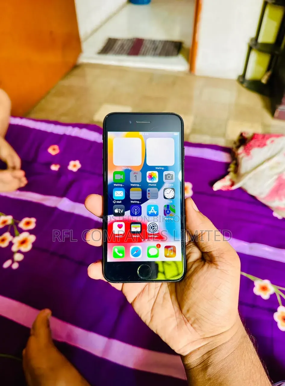 অ্যাপল আইফোন ৭ ৩২ জিবি ব্ল্যাক