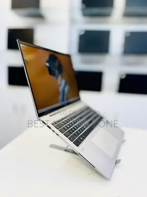 Laptop HP ZBook Firefly G9 8GB Intel Core i5 SSD 512GB