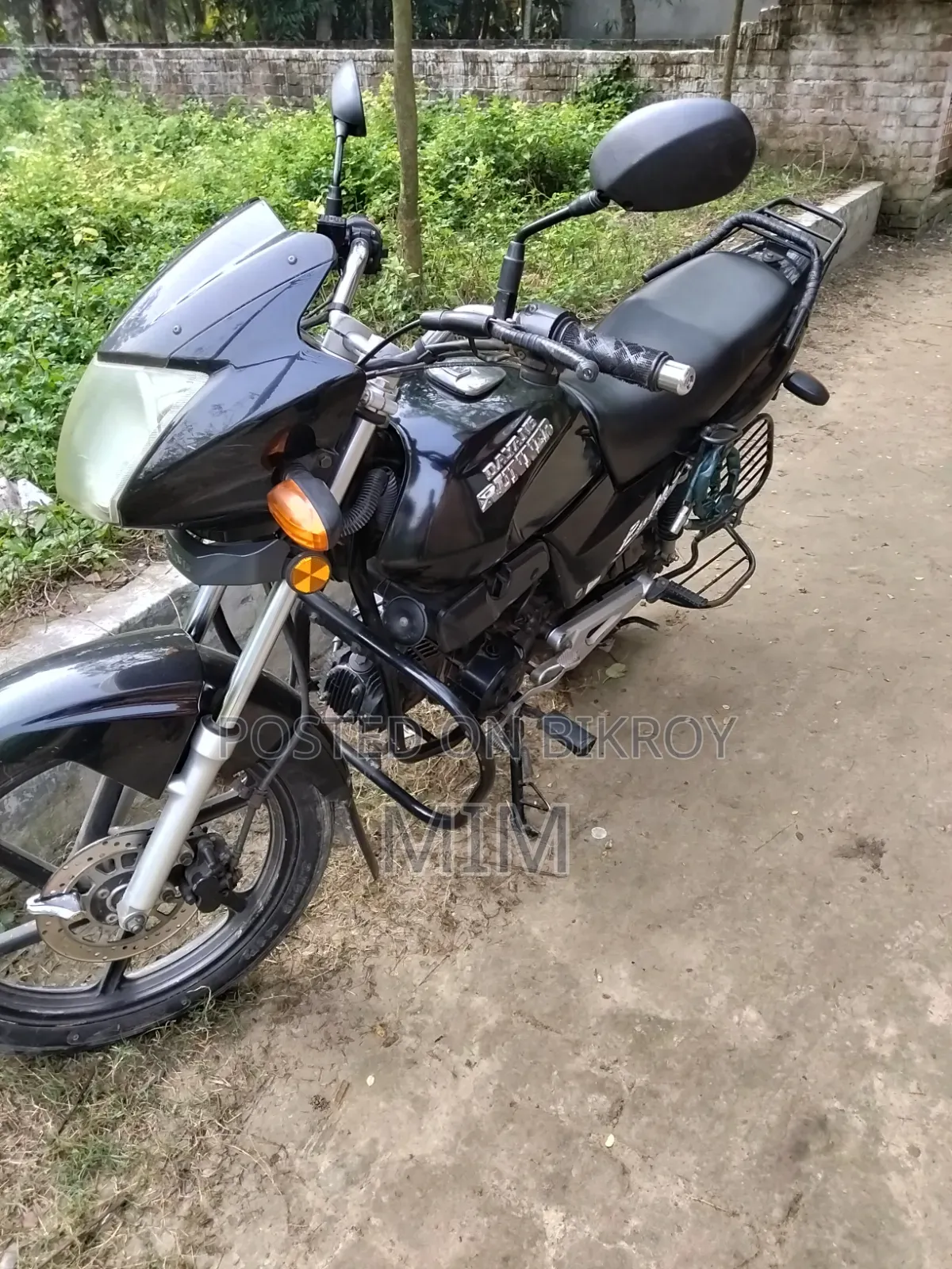 রানার বুলেট ১০০ ২০১৬ ব্ল্যাক