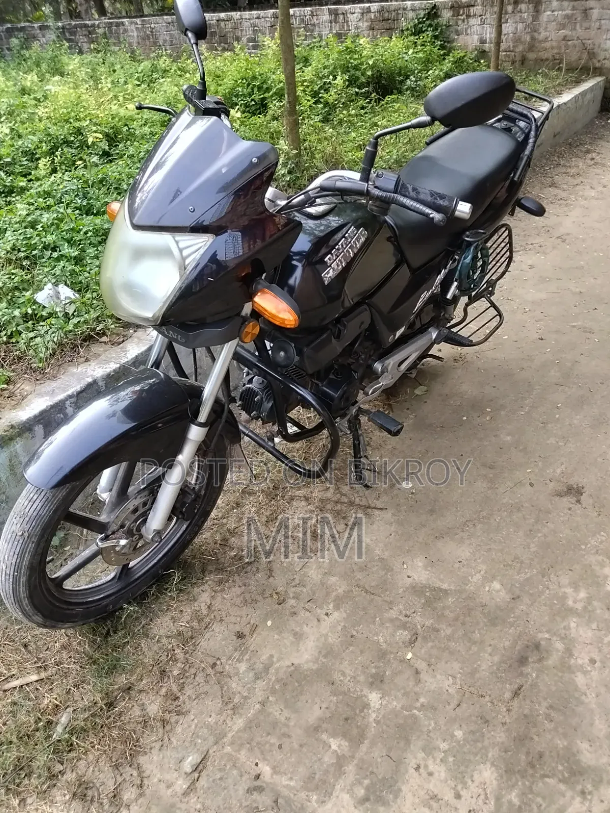 রানার বুলেট ১০০ ২০১৬ ব্ল্যাক