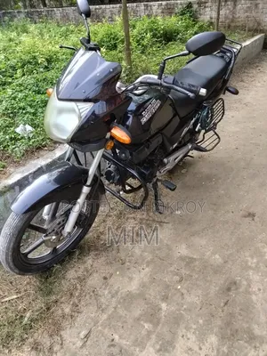 রানার বুলেট ১০০ ২০১৬ ব্ল্যাক