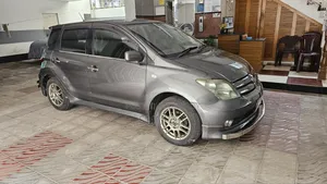 Toyota IST 2004 Gray
