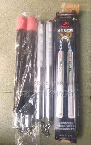 Nunchaku .
