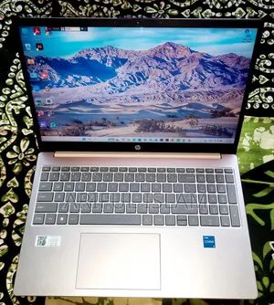 Laptop HP 15 16GB Intel Core i5 SSHD+SSD 512GB