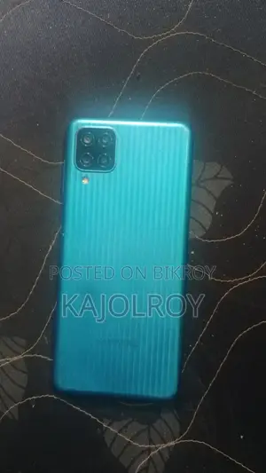 মোবাইল বিক্রি