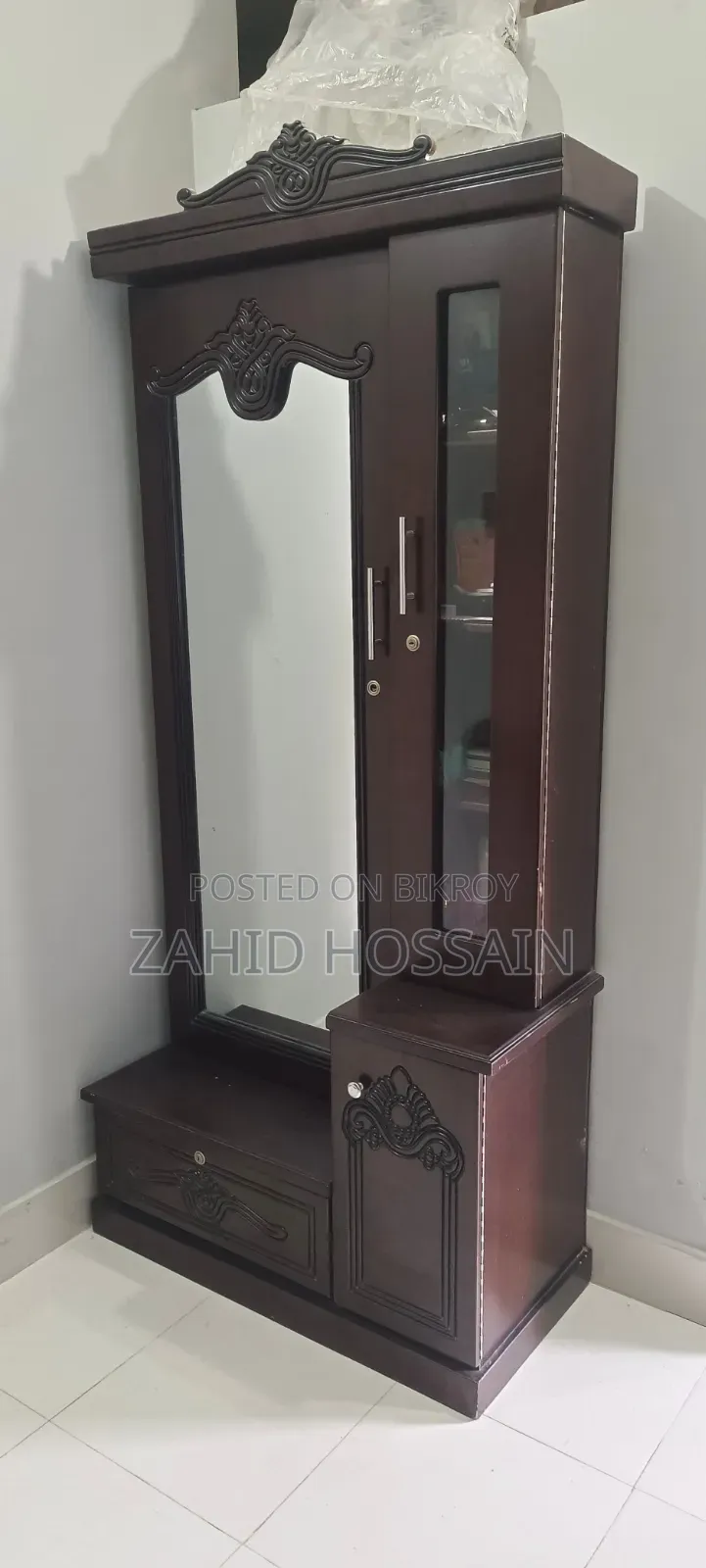 ড্রেসিং টেবিল ( Dressing Table)