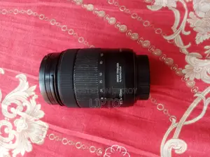 Canon EOS 200D +Canon EF-S 18-135mm IS USM (Full Package) বিক্রয় হবে