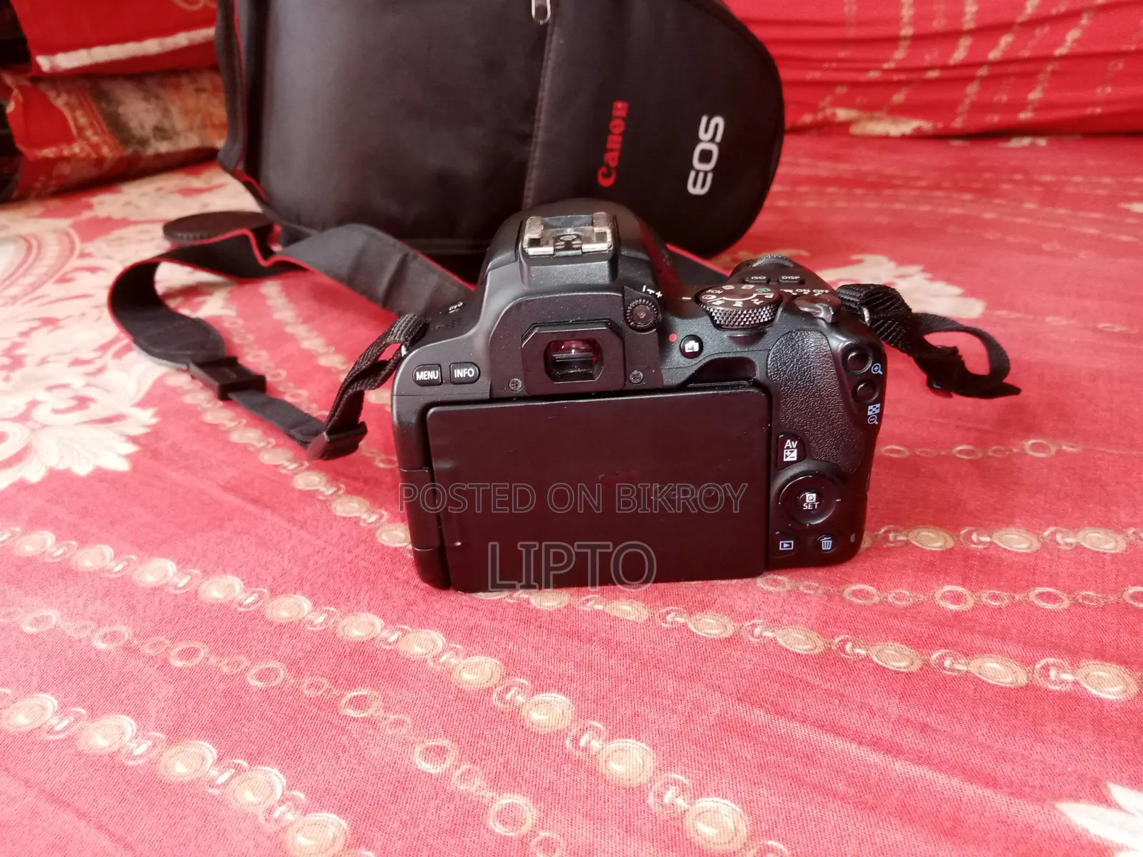 Canon EOS 200D +Canon EF-S 18-135mm IS USM (Full Package) বিক্রয় হবে