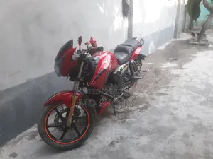 TVS Apache RTR 160 2V 2015 Red