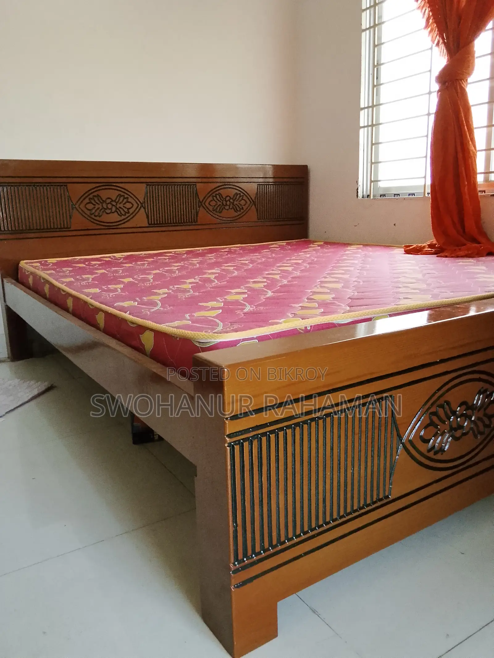 মালয়েশিয়ান কাঠের বিছানা ৬/৭ টেবিল এবং চেয়ার