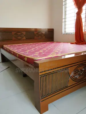 মালয়েশিয়ান কাঠের বিছানা ৬/৭ টেবিল এবং চেয়ার
