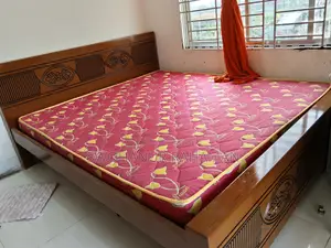 মালয়েশিয়ান কাঠের বিছানা ৬/৭ টেবিল এবং চেয়ার
