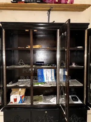 Showcase for sale.