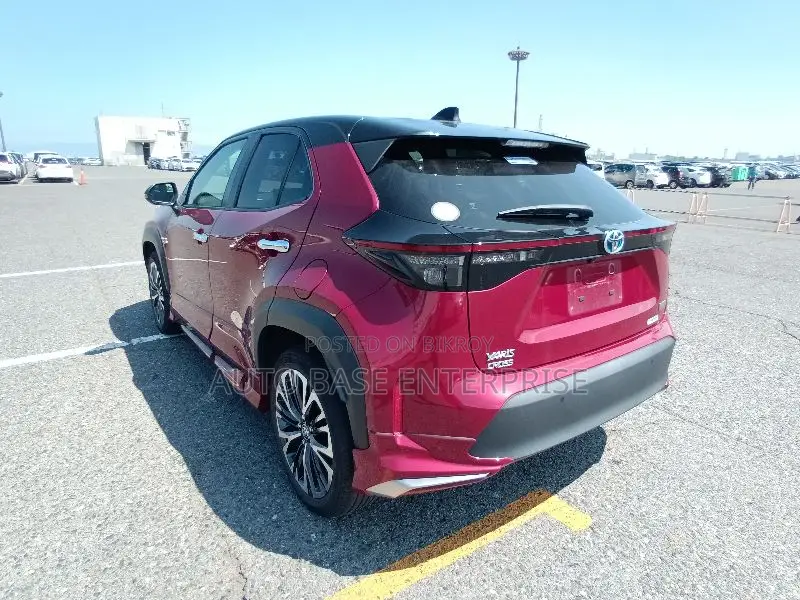 Toyota Yaris Cross 1.5 Hybrid FWD 2021 Red