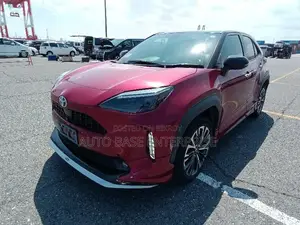 Toyota Yaris Cross 1.5 Hybrid FWD 2021 Red