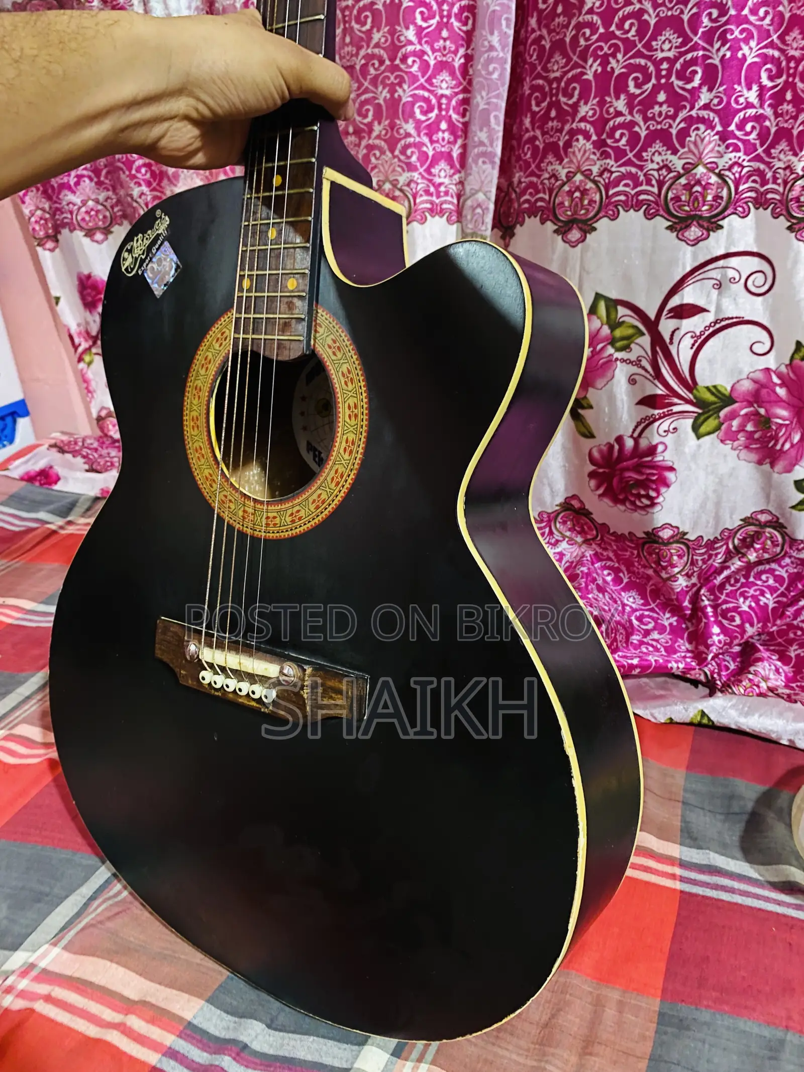 সিগনেচার গিটার