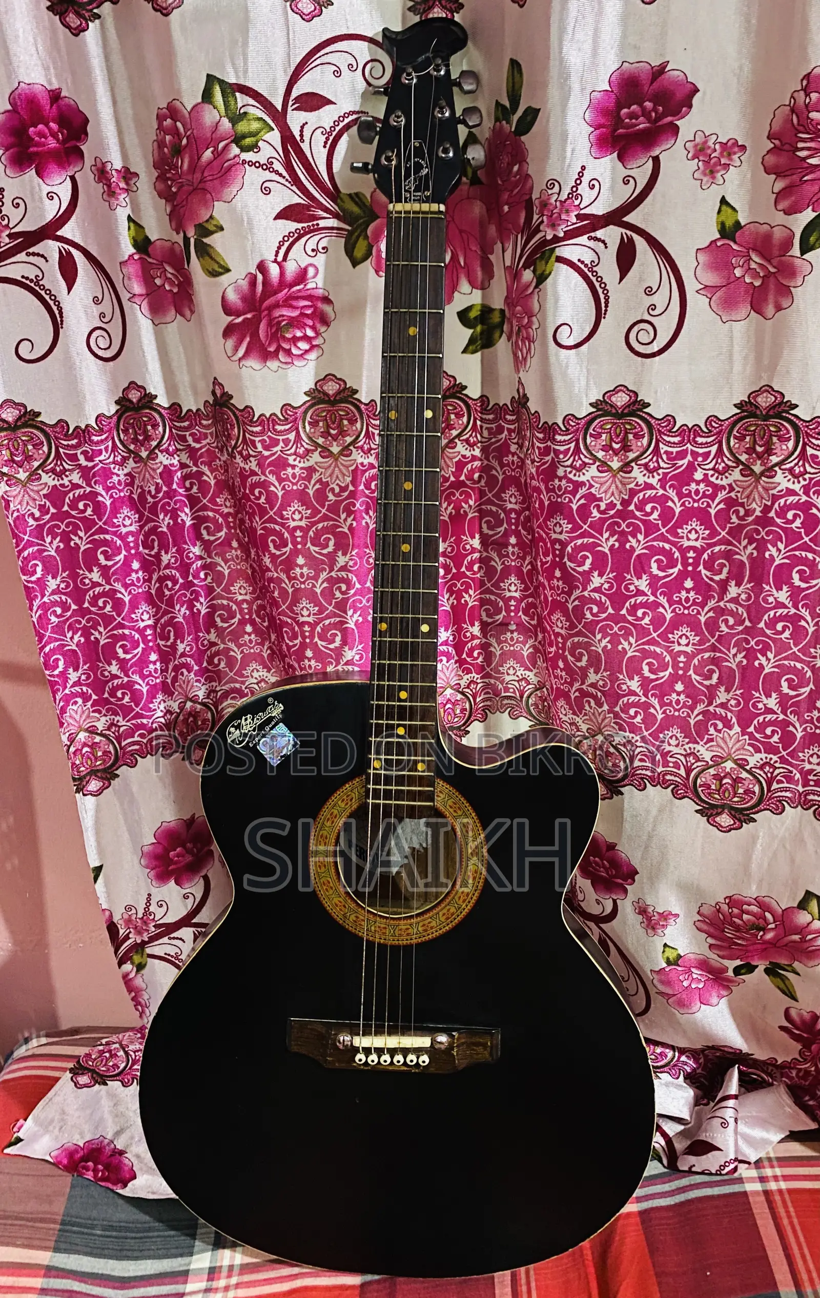 সিগনেচার গিটার