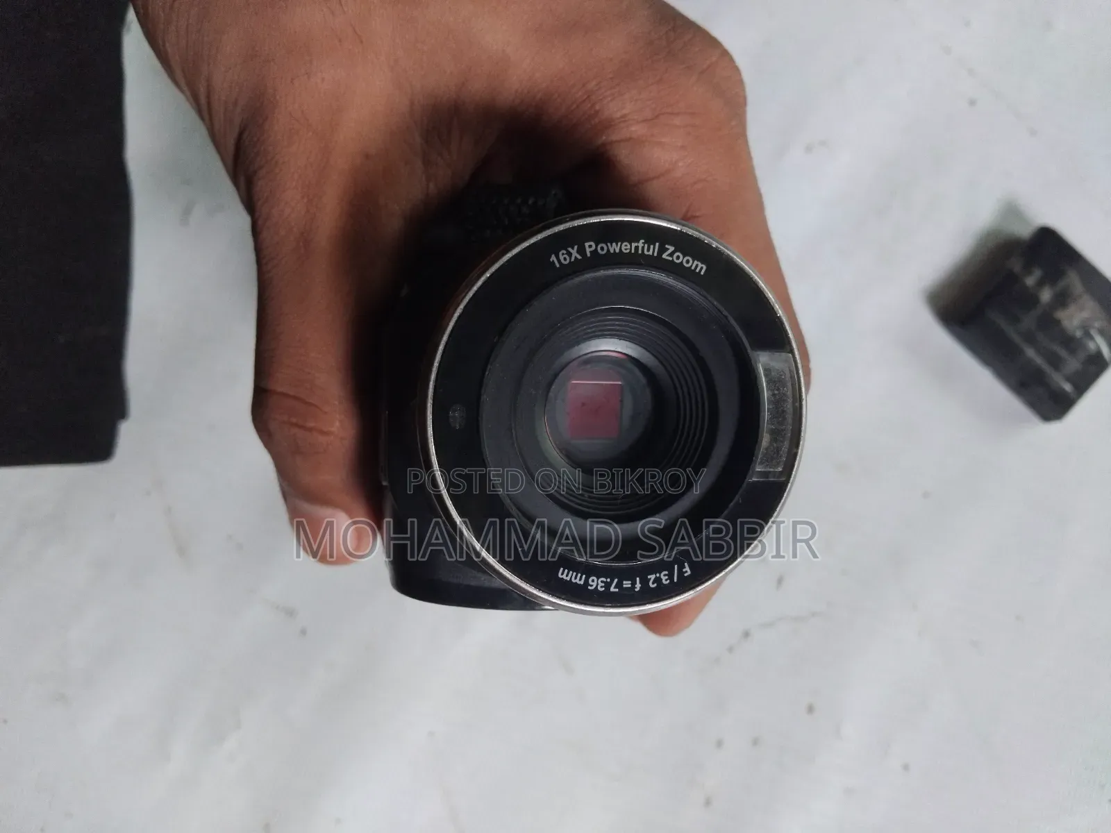 Working HD Video Camera 24 MP . No Charger and Battery.