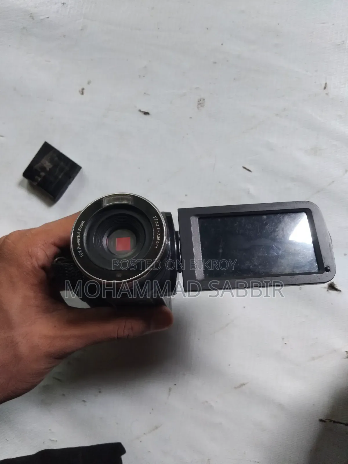 Working HD Video Camera 24 MP . No Charger and Battery.