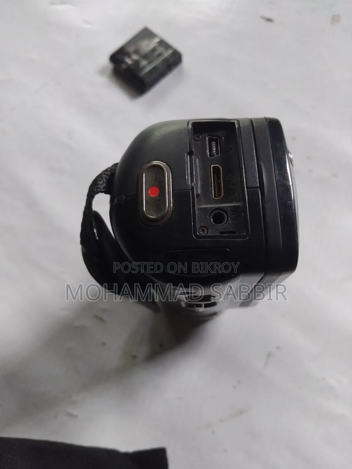 Working HD Video Camera 24 MP . No Charger and Battery.