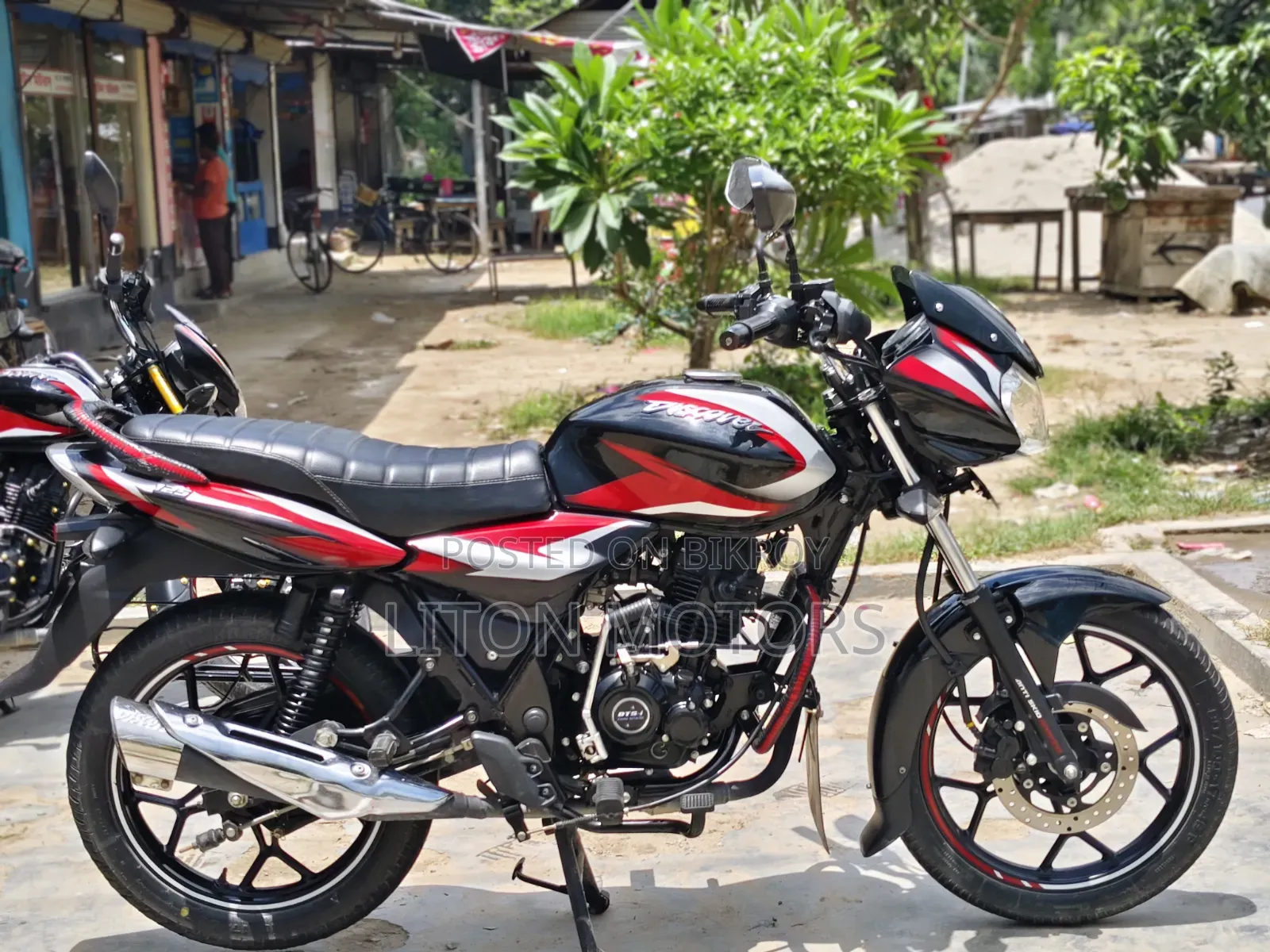 Bajaj Discover 125 2024 Red