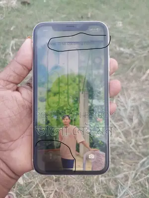 অ্যাপল আইফোন ১১ ৬৪ জিবি সাদা