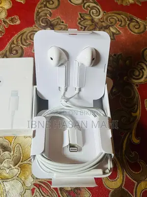 Apple EarPods