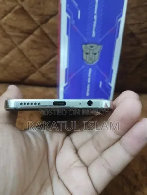 Tecno Spark 30 Pro 256 GB