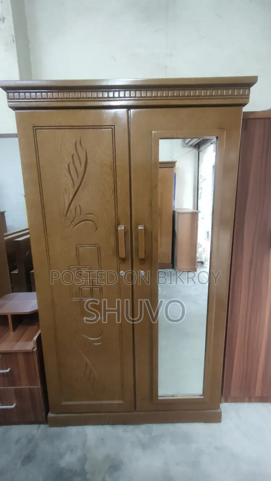 কানাডিয়ান প্রসেস উড আলমারি