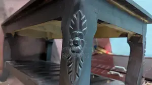 টি টেবিল বা গেস্ট টেবিল