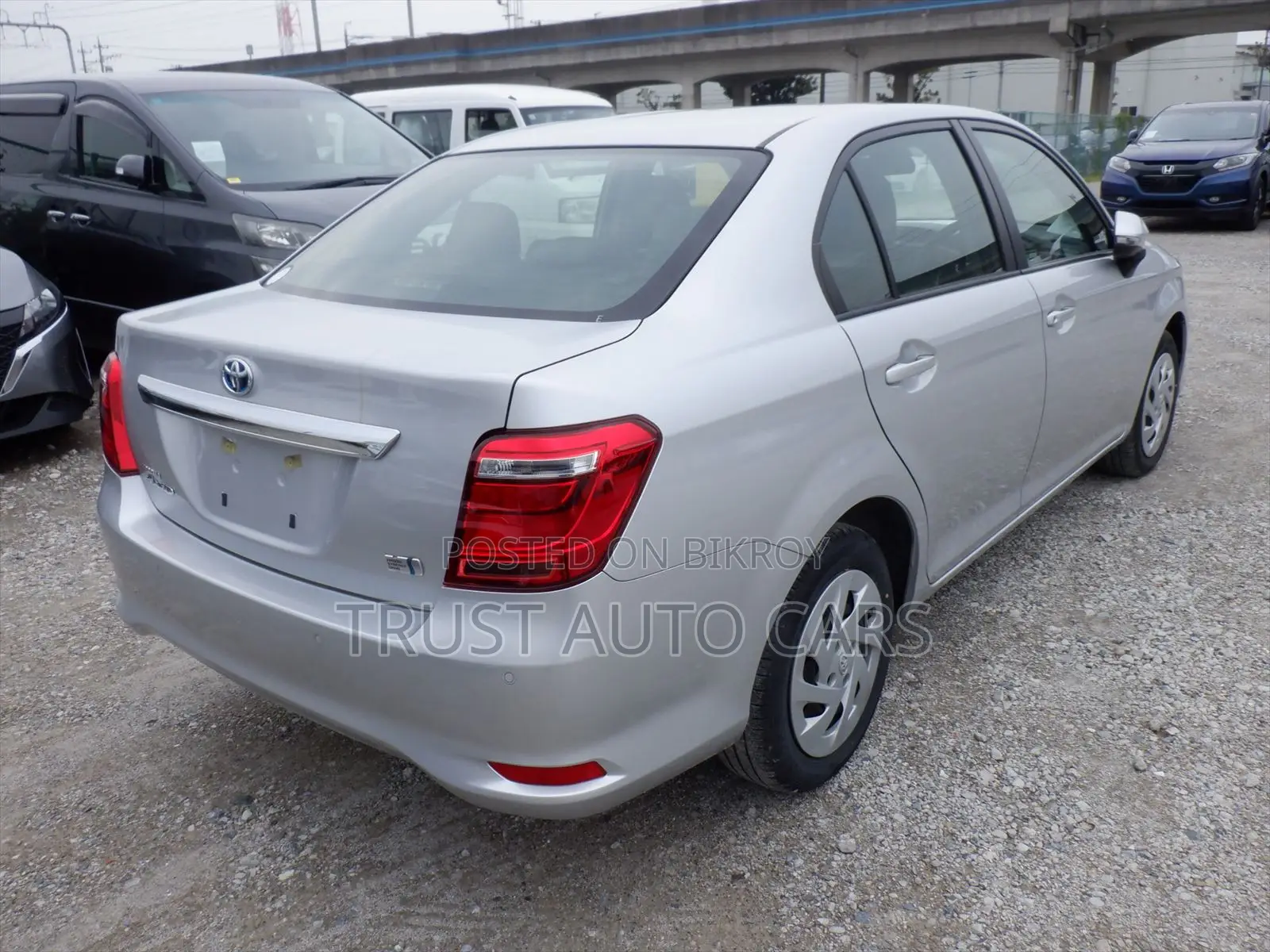Toyota Axio 2022 Silver