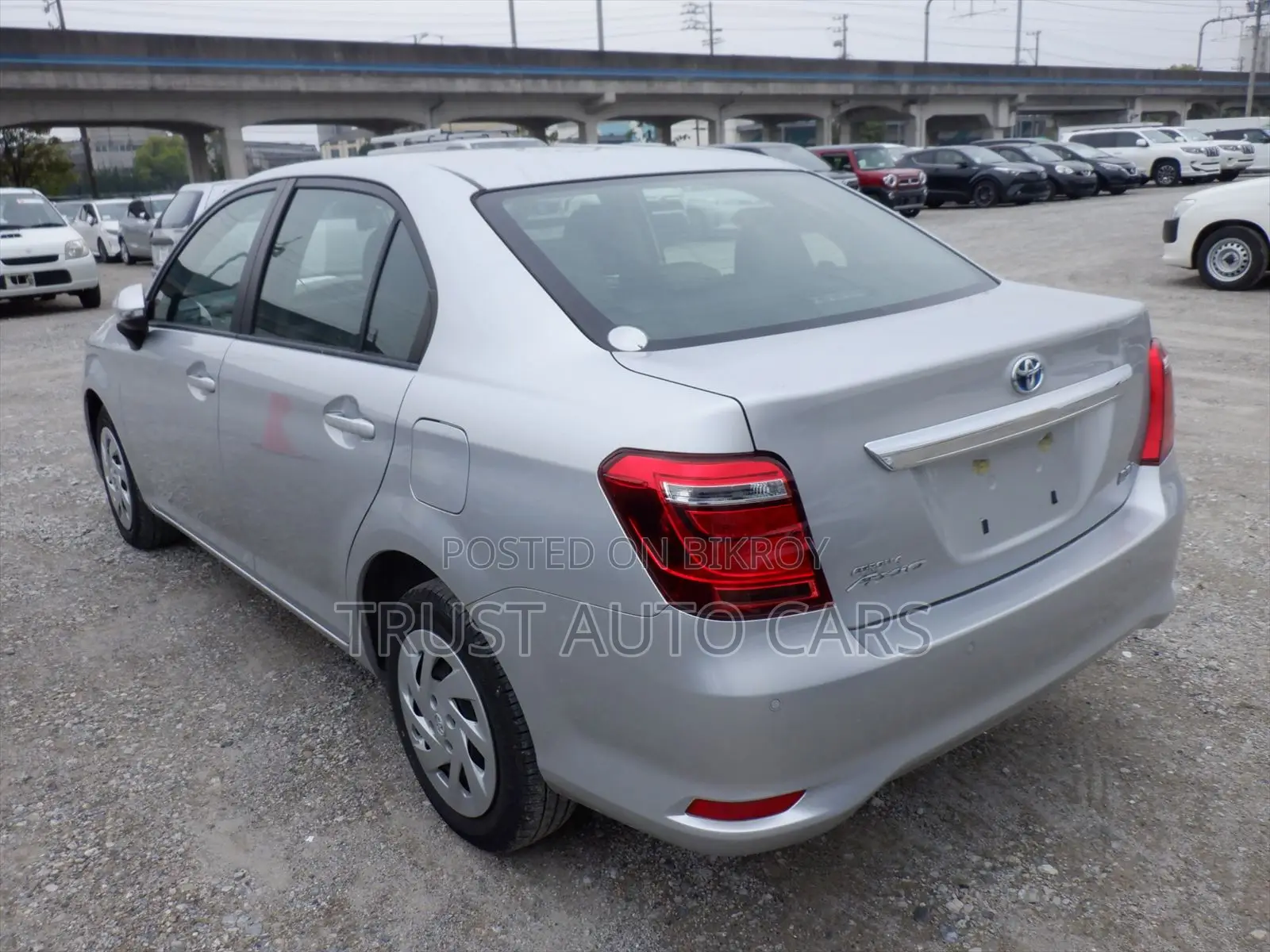 Toyota Axio 2022 Silver