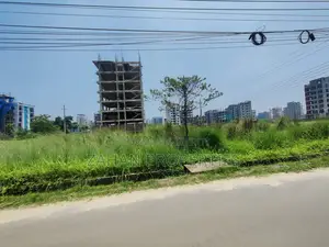 N Block 12 Katha South/North Face Plot Sell Closed 300 Feet