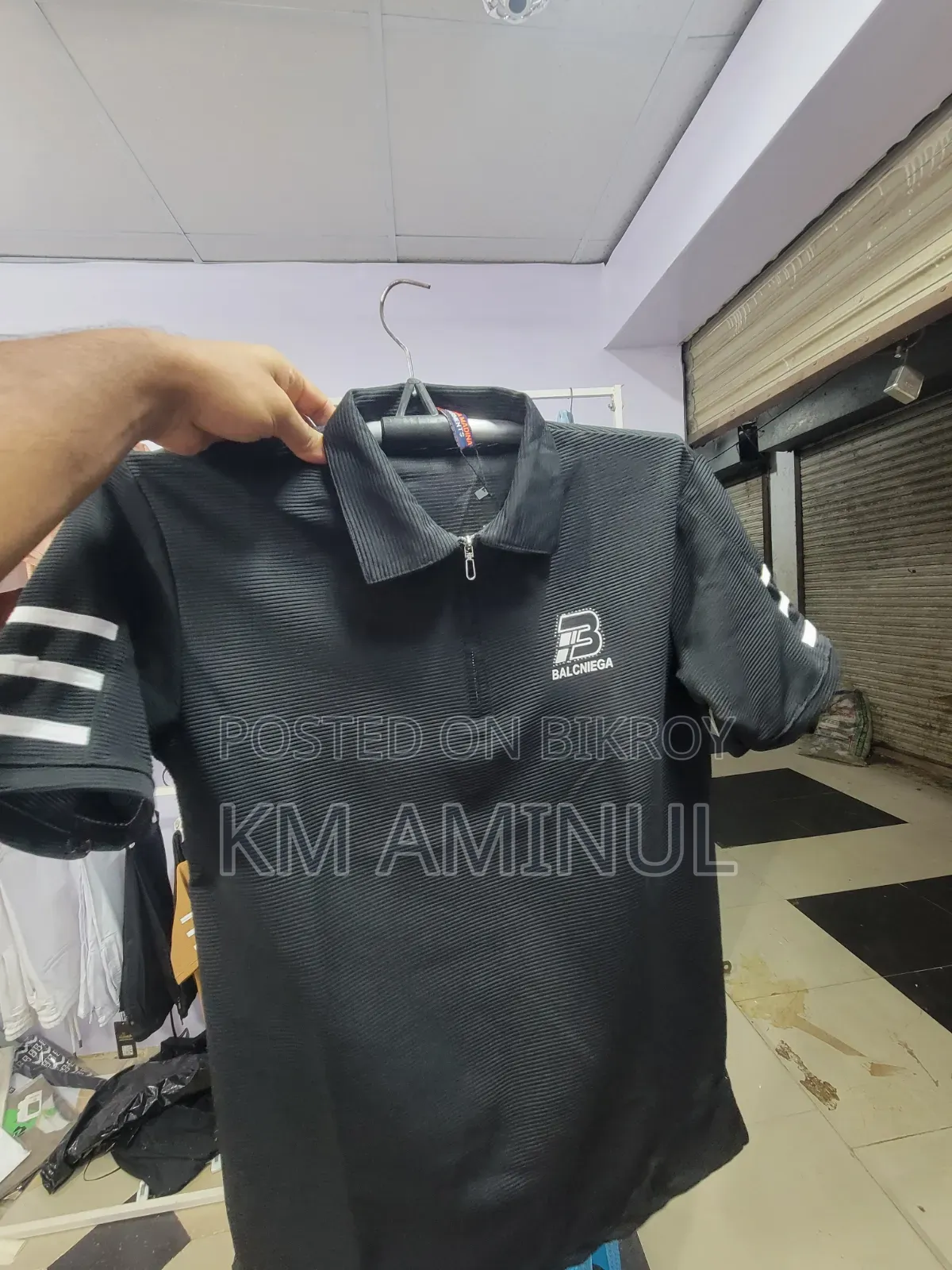 প্রিমিয়াম টি শার্ট বিক্রি করা হয়