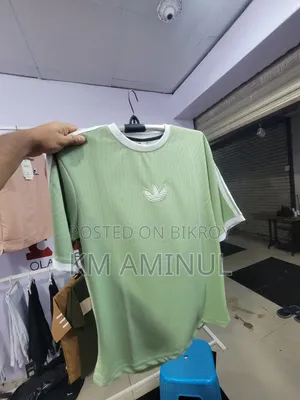 প্রিমিয়াম টি শার্ট বিক্রি করা হয়