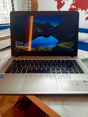 Laptop ASUS 4GB Intel Celeron HDD 500GB