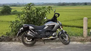 Suzuki Intruder 2018 Gray