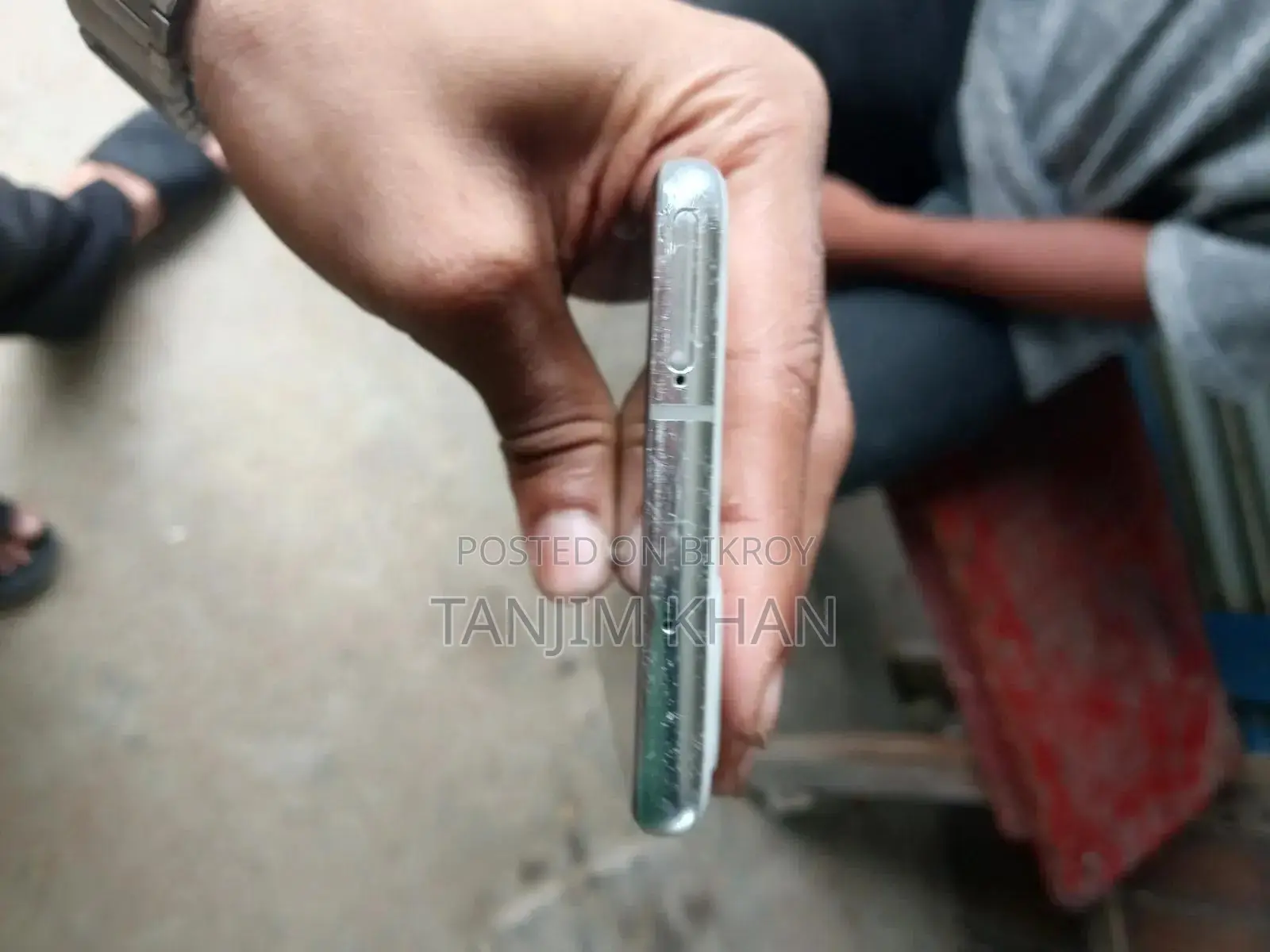 স্যামসাং গ্যালাক্সি কোয়ান্টাম ২ ১২৮ জিবি সাদা