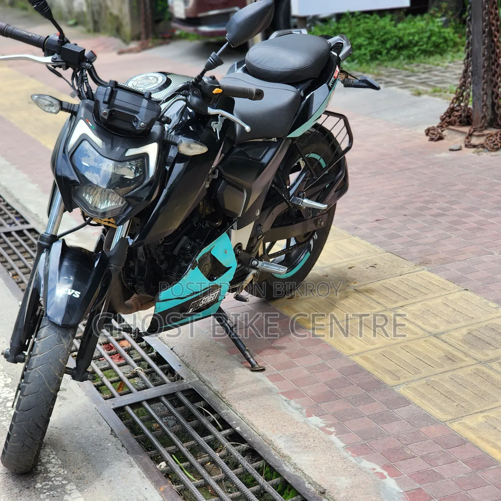 TVS Apache RTR 160 4V 2022 Black
