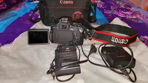 DSLR CANON 750D Camera বিক্রি করা হবে