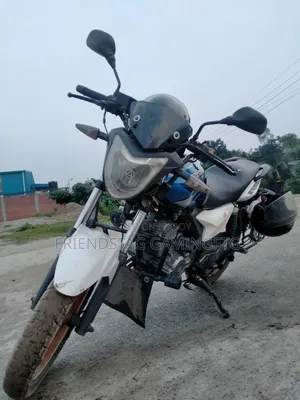 কিওয়ে আরকেএস ১০০ ২০১৫ হোয়াইট