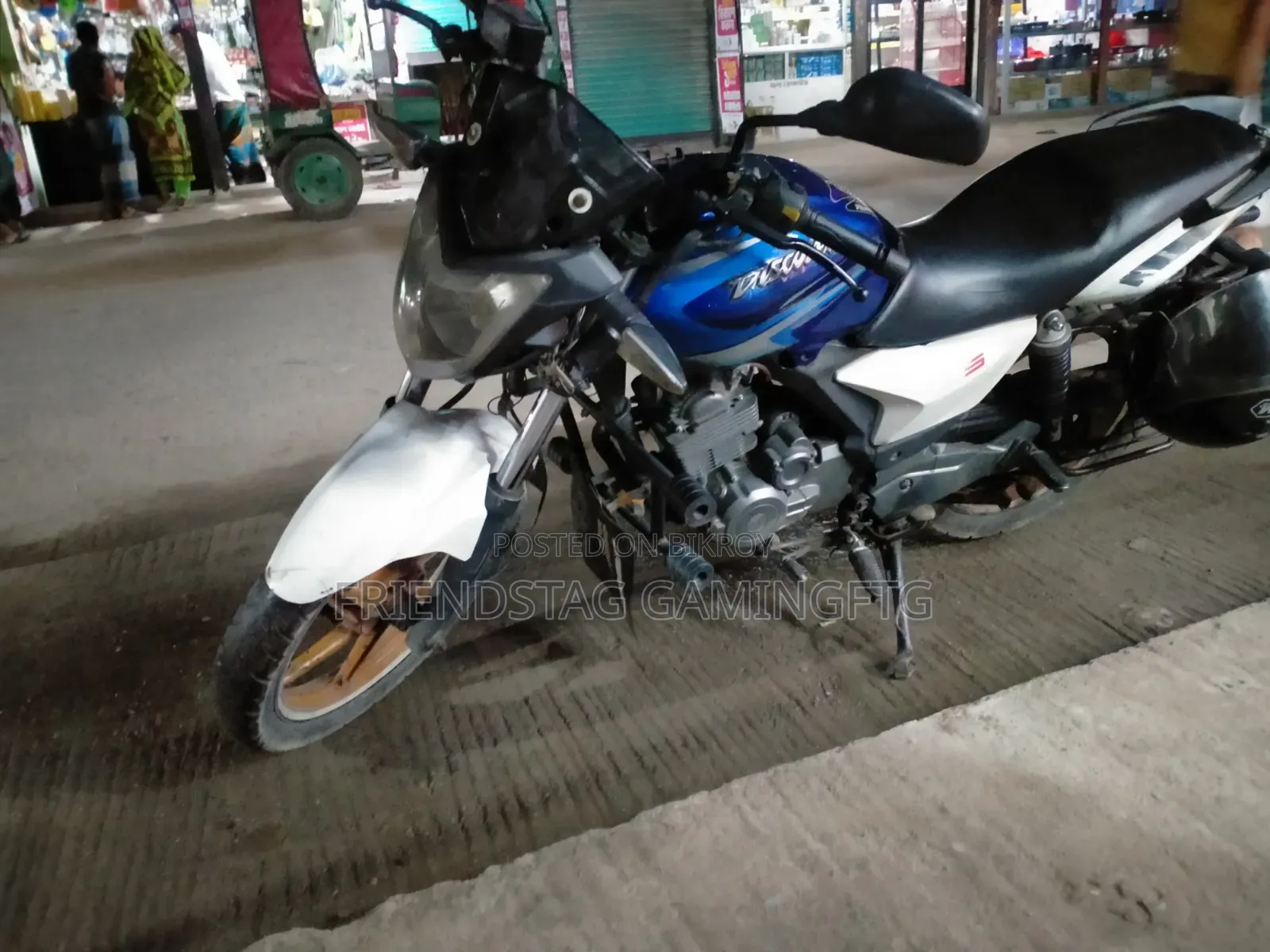 কিওয়ে আরকেএস ১০০ ২০১৫ হোয়াইট