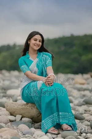 চান্দেরি সিল্ক ডিজিটাল প্রিন্ট শাড়ি