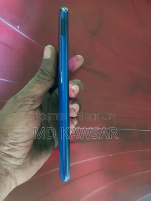 মোবাইল ফোন ১৬ জিবি নীল
