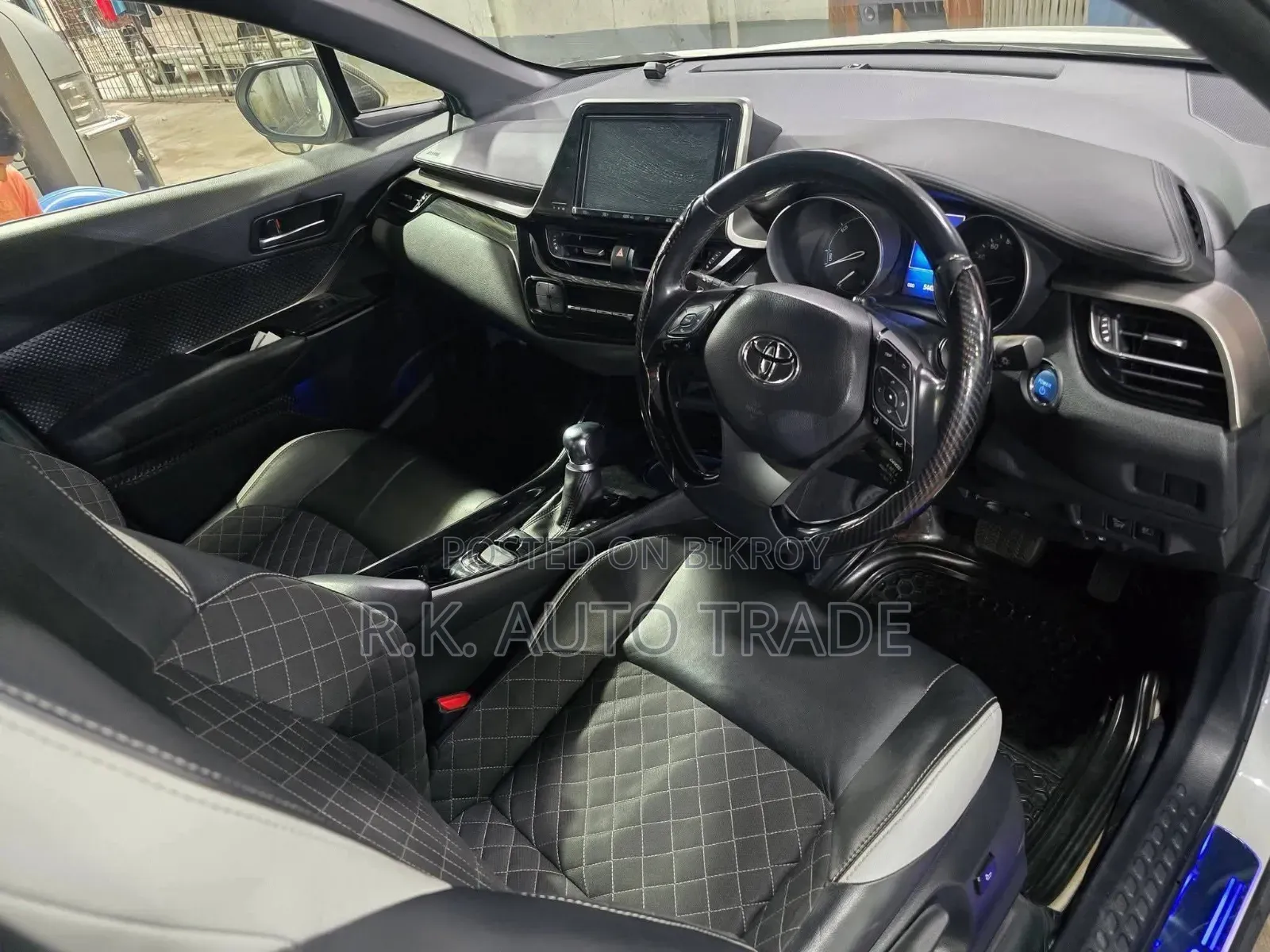 Toyota C-HR 2019 Pearl